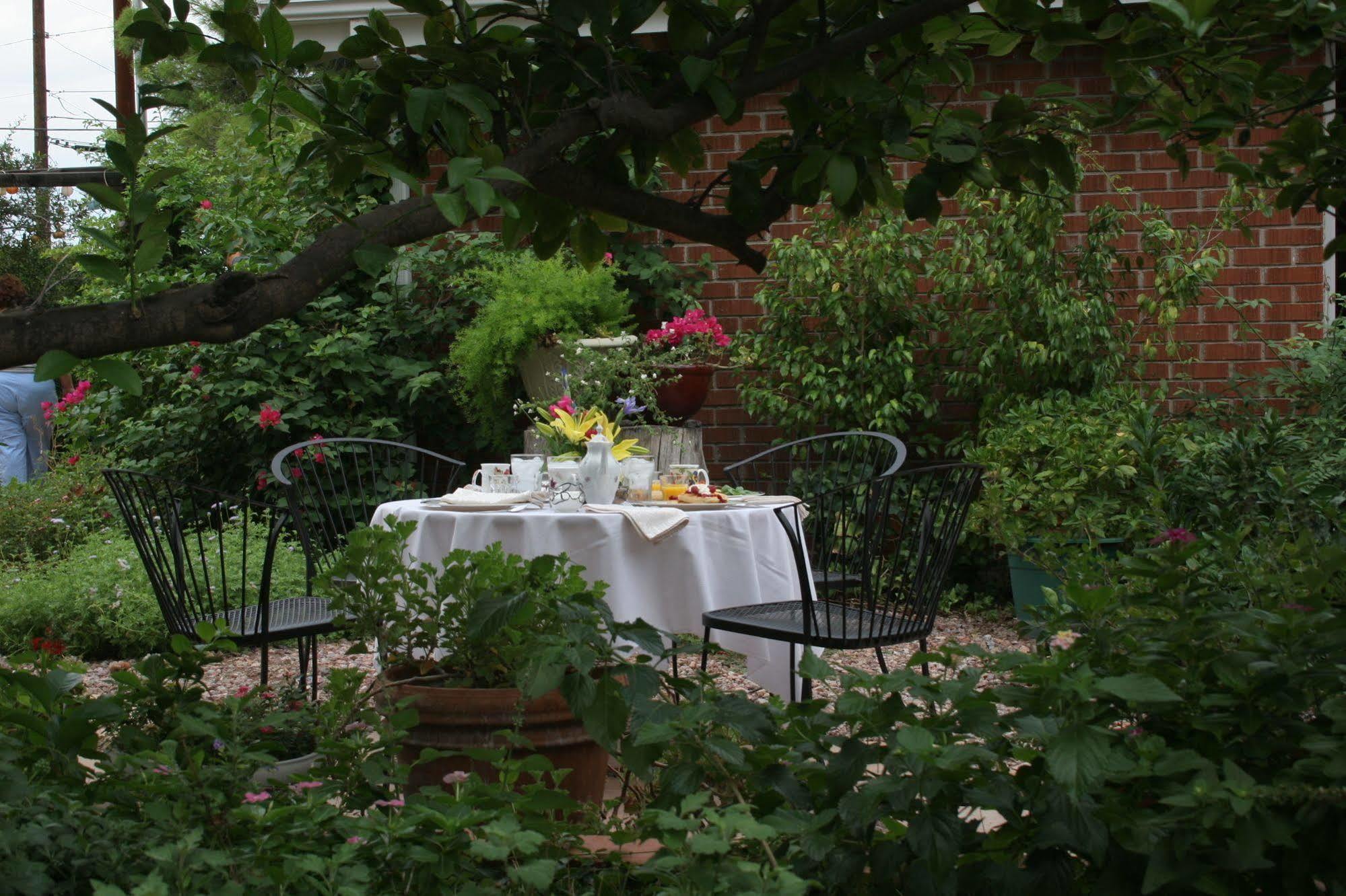 Mon Ami Bed And Breakfast Tucson Esterno foto